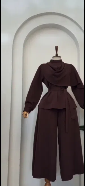 سوت قطعه مميزه قطعتين كيلوت قالب عريض مريح بالبس دابل إيطالي معا حزام منفصل ترند الموسم كوال