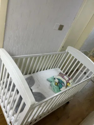 Baby Bed (Suitable up to 3 Years) – Complete Set with Mattress, Brand New Blanket & Accessories