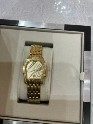 Gold Aigner for sale in Muscat