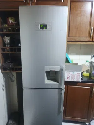 ثلاجه ل جي مستعمل بحاله جيدا جدا