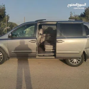 كيا كرنفال lx امريكي