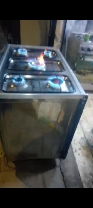 غاز بفرن خمس عيون جديد ناره ممتازه شغال 100% نوعه تكنو