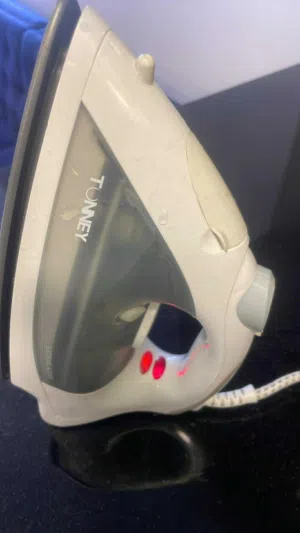 مكواة بخار ماركة toony