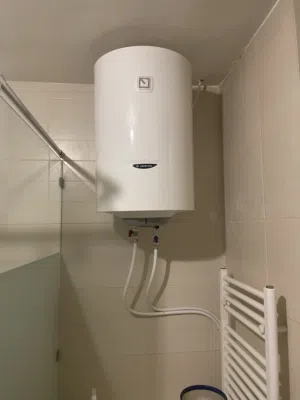 ARISTON Electric Water Heater – 50L Fast & Energy-Efficient