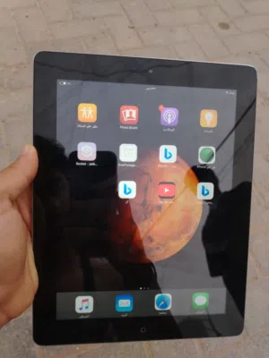 للبيع iPad 4 الجيل الرابع بحالة ممتازة وسلاسة عالية