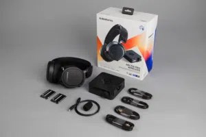 SteelSeries Arctis Pro Wireless gaming headset
