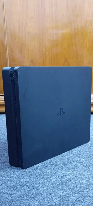 ps4 slim  نظام 13.50 +حساب + اقراص تابع الوصف