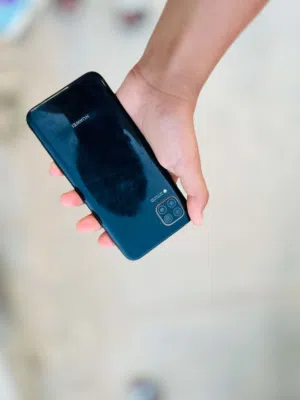 Huawei P40 128 GB in Tripoli