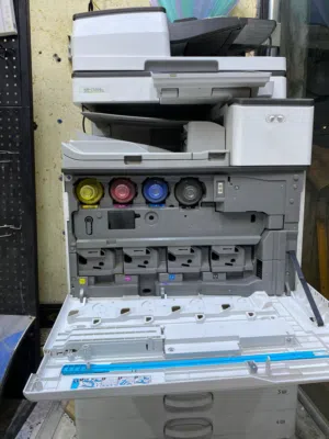 طابعة Ricoh MP C5504ex بحالة شبه جديدة (95% نظافة) ونظيفة جداً