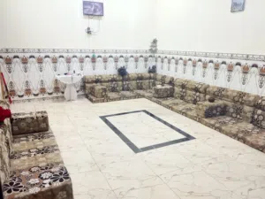 بيت للبيع العنوان الجزيره اليوبه مساحه البيت الأرض 186متر و مساحه البناء 186متر