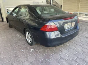 للبيع هوندا اكورد 2007