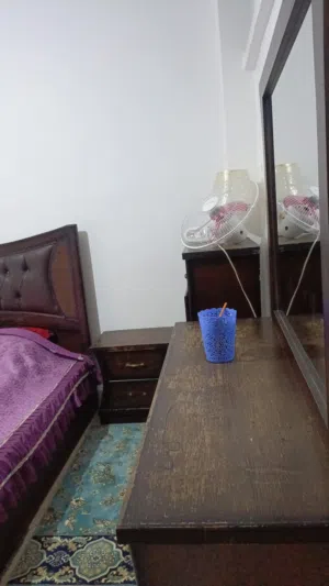 غرفة نوم للبيع خشب زان
