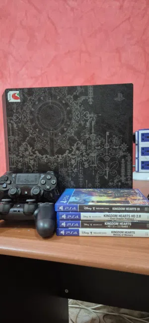 Ps4 Pro kingdom hearts limited edtion