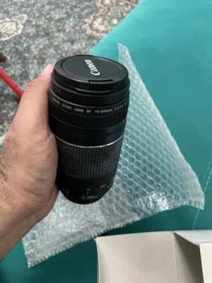 للبيع عدسة Canon EF 75-300mm f/4-5.6 III – بحالة ممتازة جدا استخدام يمكن مرة وحدة فقط