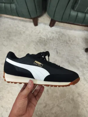 شوز بوما أوروبي أصلي جديد 44  PUMA EASY RIDER VINTAGE