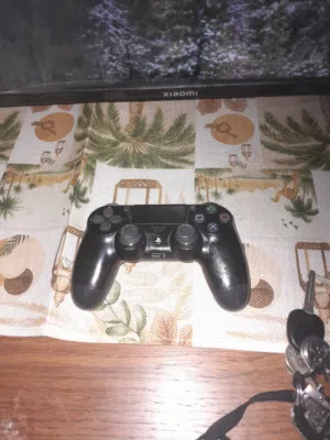 يده سوني 4 مستعمله للبيع