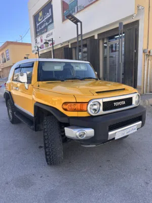 Used Toyota FJ in Benghazi