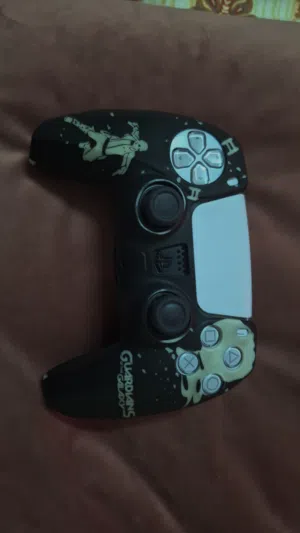 ps5 controller silicone case black and white