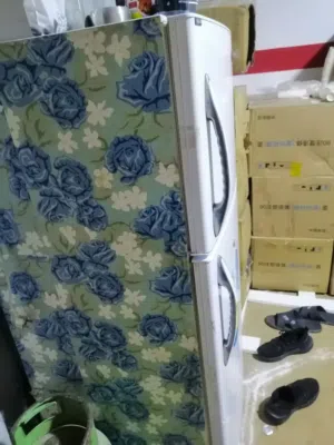 ثلاجه للبيع