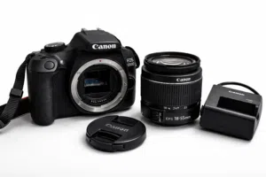 كاميرا Canon 1300D نظيفة جدًا الاستخدام خفيف