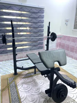 مصطبه مثل ما موضحه بالصور كلشي بيها متكامله