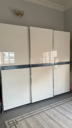 كبت مع تسريحه للبيع