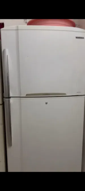 ثلاجة للبيع بحالة ممتازة