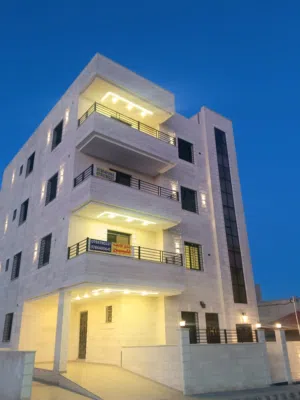 178 m2 3 Bedrooms Apartments for Sale in Zarqa Madinet El Sharq