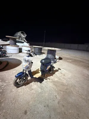 دراجه R9 جديده كلش دراجه ما متعوبه وشرط الفحص وكلشي بيهه بلاد ما مبدله اي شيي
