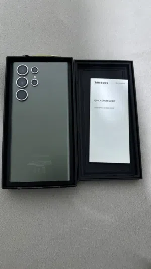 Samsung Galaxy S23 Ultra 256 GB in Al Dakhiliya