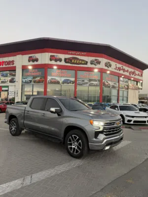 شيفورليه سلفرادو 2024 V8 5.3 LT خليجي