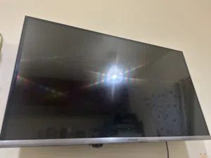 تلفزيون بحالة ممتازة جداً ونظيف
