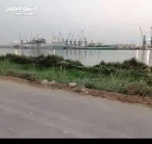 قطعه ارض مقابل ميناء المعقل 100 متر