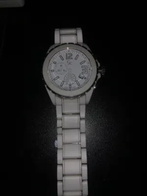 Analog Quartz Guess watches for sale in Jeddah