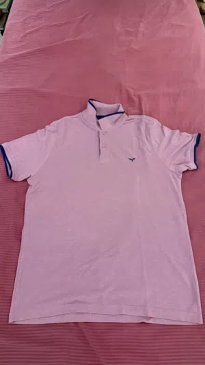 تيشيرت وردي مستعمل مقاس XL (ملابس)
