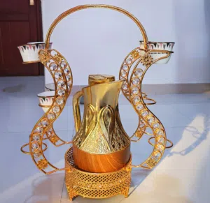 Elegant tea flux with gawa cups