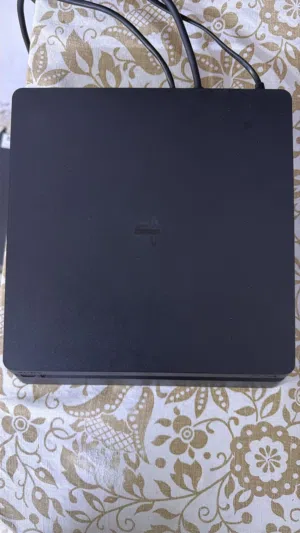 PS4 slim بلستيشن فور سلم مستعمل