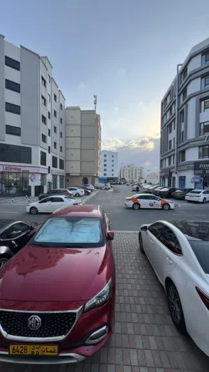 محل للإيجار بالخوض السادسه