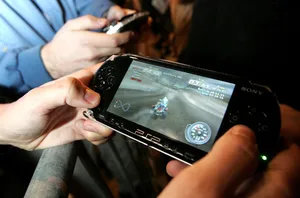 أجهزة سوني بلايستشن محمول معدل مع 50 لعبة MODDED PSP