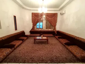 جلسة عربية إستعمال نظيف حرف U