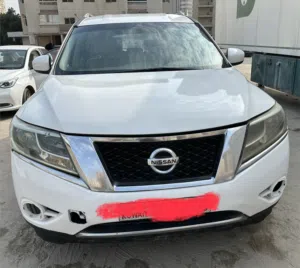 Nissan . Pathfinder . 2013 . Used2