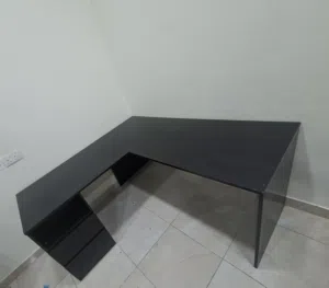 مكتب بحاله ممتازه