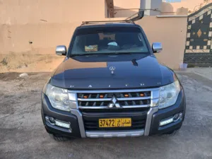 Used Mitsubishi Pajero in Al Sharqiya