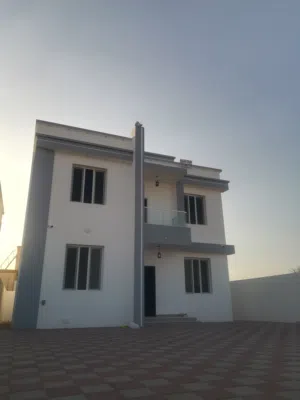 260 m2 4 Bedrooms Villa for Sale in Al Dhahirah Ibri