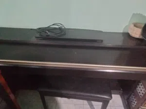 بيانو كهربا Yamaha للبيع