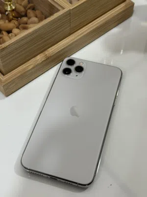 ايفون 11 pro max عرطه بما تعنيه الكلمه من معنى
