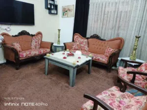 طقم كنب مودرن خشب زان بلكامل مكون من سبعة مقاعد الطقم مفصل تفصيل خشب زان بلكامل لاصحاب الذوق الرفيع