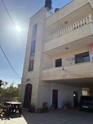 200 m2 3 Bedrooms Apartments for Rent in Ramallah and Al-Bireh Birzeit