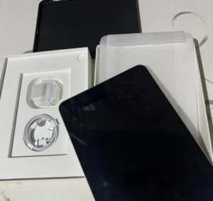 Apple iPad 128 GB in Al Dakhiliya