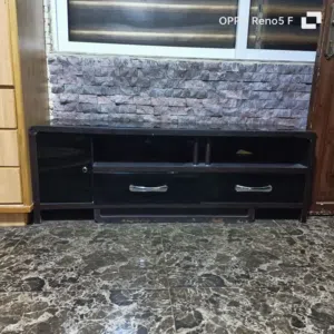 طاولة تلفزيون lcd